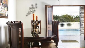Familienvilla, 5 Schlafzimmer, Nichtraucher | Ausblick vom Zimmer
