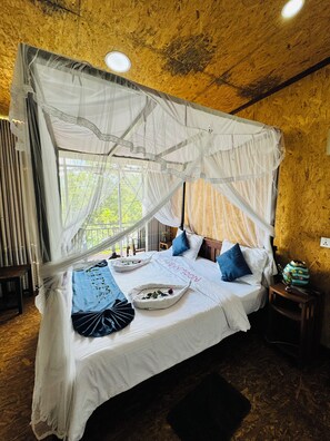 Deluxe Double Room  | 이집트산 면 시트, 고급 침구, 오리/거위털 이불, 메모리폼 침대