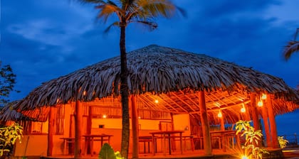 Royal Beach Arugambay