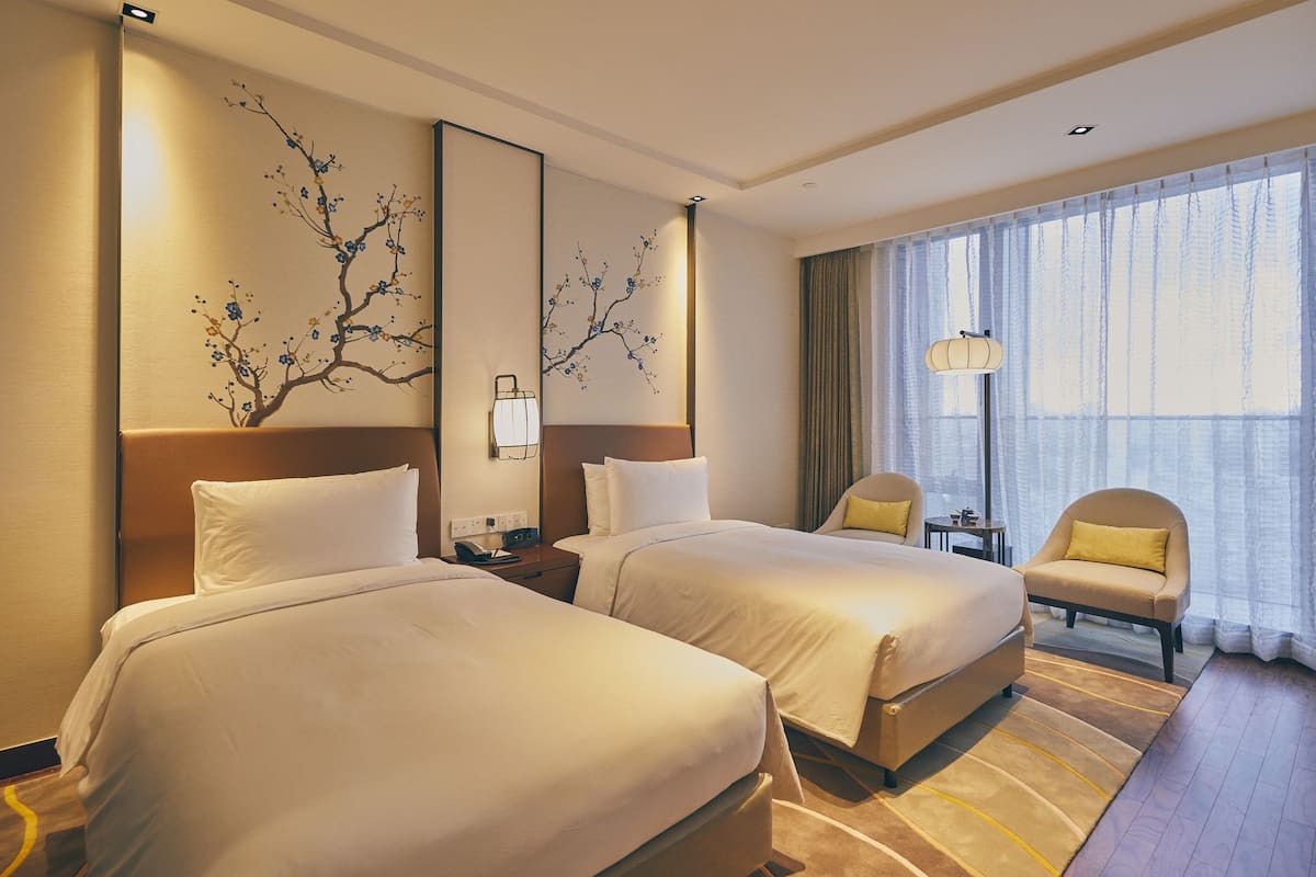 1 bedroom, minibar, in-room safe, desk