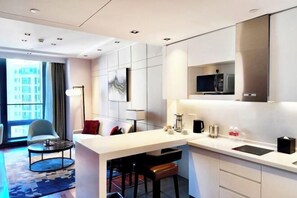 1 Schlafzimmer, Minibar, Zimmersafe, Schreibtisch