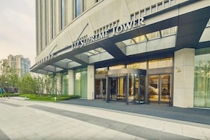 Exterior - LJZ Supreme Tower Hotel(SHANGHAI New International Expo Centre) (Shanghai)