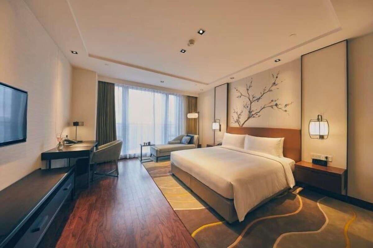1 bedroom, minibar, in-room safe, desk