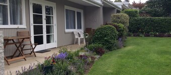 알렉산드라 가든 코트 모텔