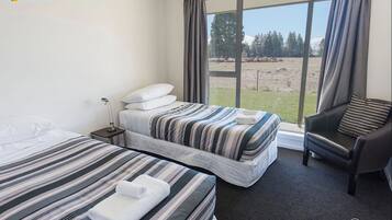 House, 5 Bedrooms, Lake View | 5 bedrooms, iron/ironing board, free WiFi, bed sheets