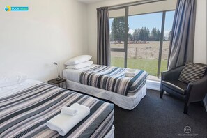 House, 5 Bedrooms, Lake View | 5 bedrooms, iron/ironing board, free WiFi, bed sheets