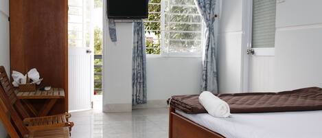 Standardzimmer | Schreibtisch, kostenloses WLAN, Bettwäsche