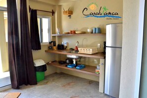 Comfort Suite, 1 King Bed, Ocean View, Oceanfront R3