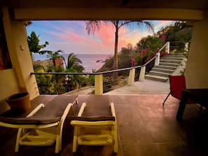 Comfort Suite, Ocean View, Oceanfront R4 | Terraza o patio