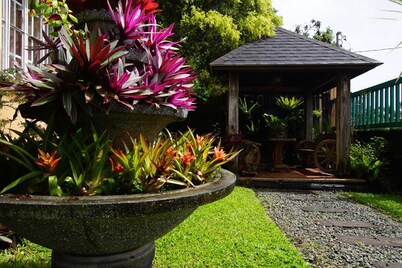 Charming Tagaytay Vacation Home