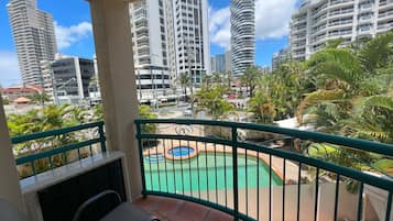 Apartamento, 2 quartos | Terraço/pátio