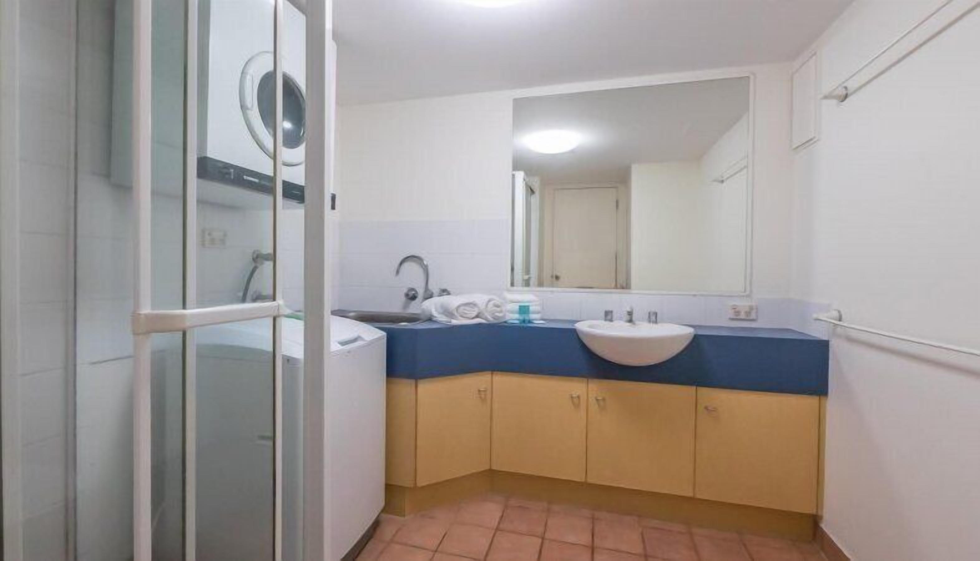 CHA Private Apts Aruba Beach — image 11