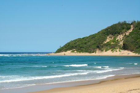Una playa cerca