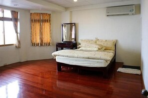 Superior Double Room, 1 Queen Bed, Ocean View | Desk, soundproofing, free WiFi, bed sheets - Tophome 9 (New Taipei City)