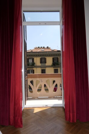 Luxury Quadruple Room, Non Smoking | Down comforters, pillowtop beds, free minibar items, in-room safe