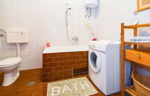 Bathtub