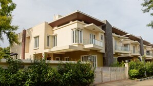 Front of property - Swiss Royal Suites (Bengaluru)