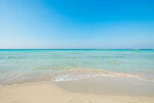 Una playa cerca