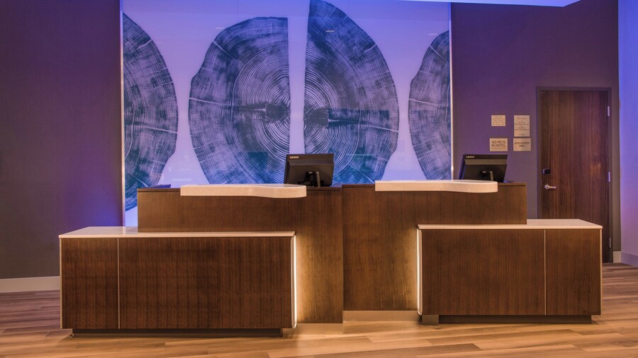 Fairfield by Marriott Inn & Suites Dayton Downtown