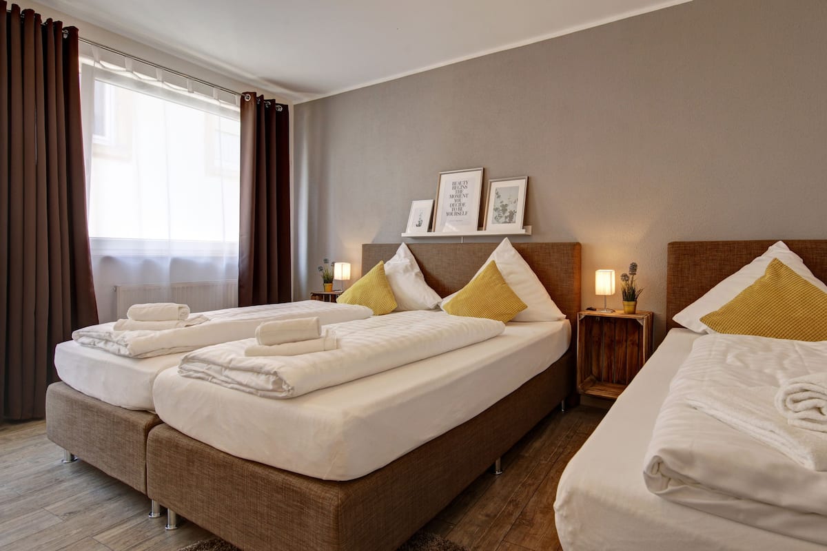 Triple Room | 1 bedroom, hypo-allergenic bedding, individually decorated, desk