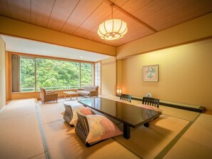 Down duvets, free WiFi, bed sheets - Yoshikawaya (Fukushima)