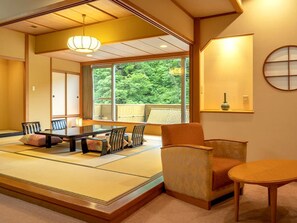 Deluxe-sviitti | Untuvapeitot, ilmainen Wi-Fi, vuodevaatteet