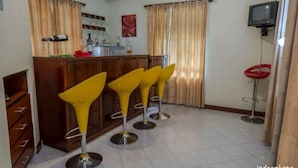 Villa, 4 Bedrooms, Garden View | Bar (on property)