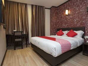 Rollaway beds, free WiFi, bed sheets - OYO 518 Hotel S bee (Johor Bahru)