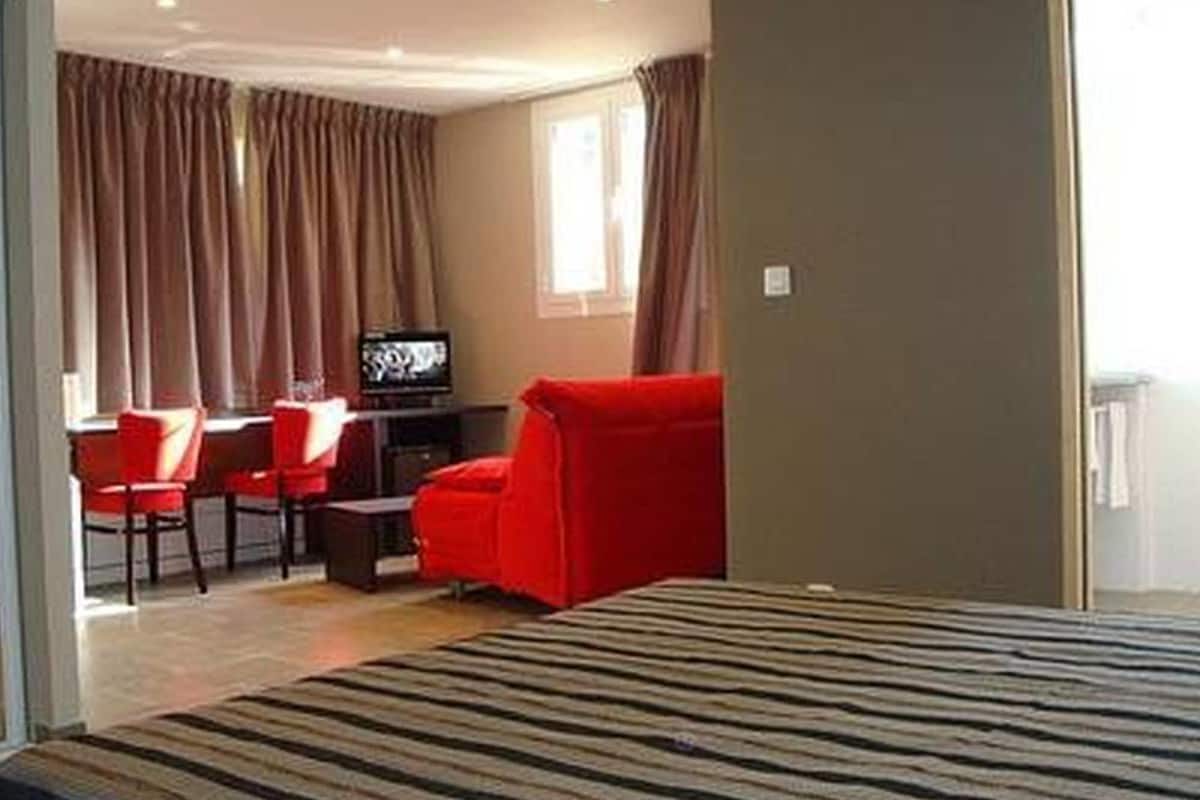Family Room | 1 bedroom, premium bedding, individually decorated