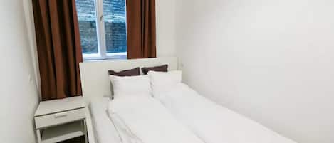 1 chambre, bureau, fer et planche Ă repasser, Wi-Fi gratuit