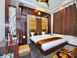 Suite, 1 King Bed