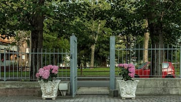 Enceinte de lâhĂ©bergement