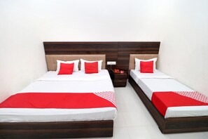 Deluxe Double or Twin Room, 1 King Bed - OYO 16379 Hotel LivInn Hub (Amritsar)