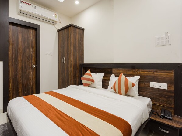 Double or Twin Room | Free WiFi