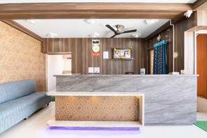 Reception - OYO 15270 Atithi Residency (Anekal)