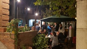 BBQ/picnic Area - Sani Apart Hotel (Tbilisi)