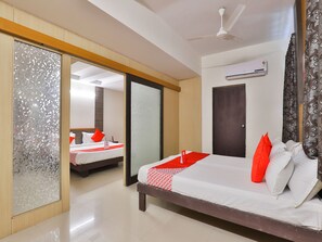 Double or Twin Room | Free WiFi