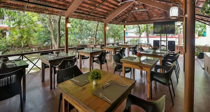 OYO 4977 Kristal Sands Beach Resort