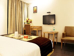 ダブルまたはツインルーム | WiFi (無料)