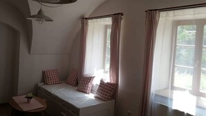 Living room - The Green Garden Apartment (Prague)