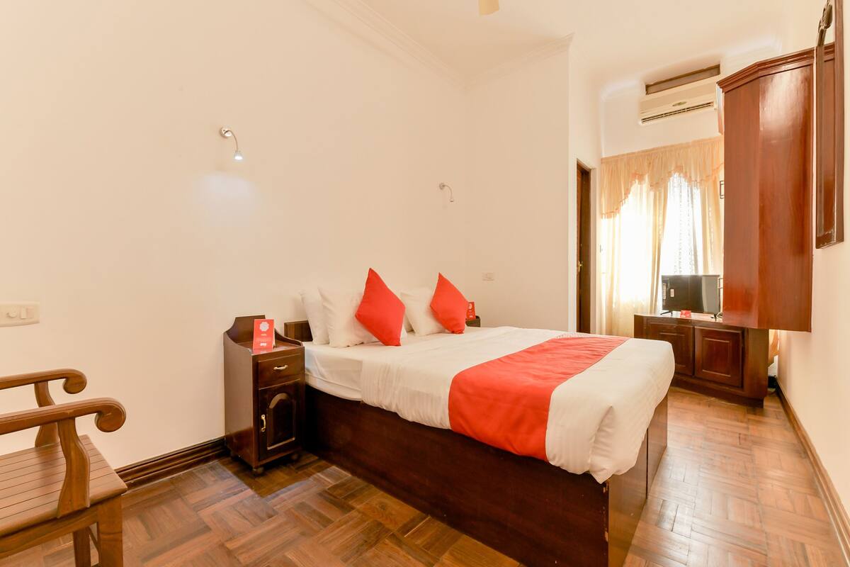 Double or Twin Room | Free WiFi