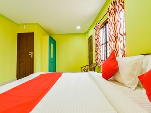 Double or Twin Room | Free WiFi