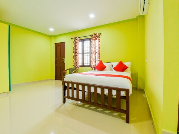 Double or Twin Room | Free WiFi