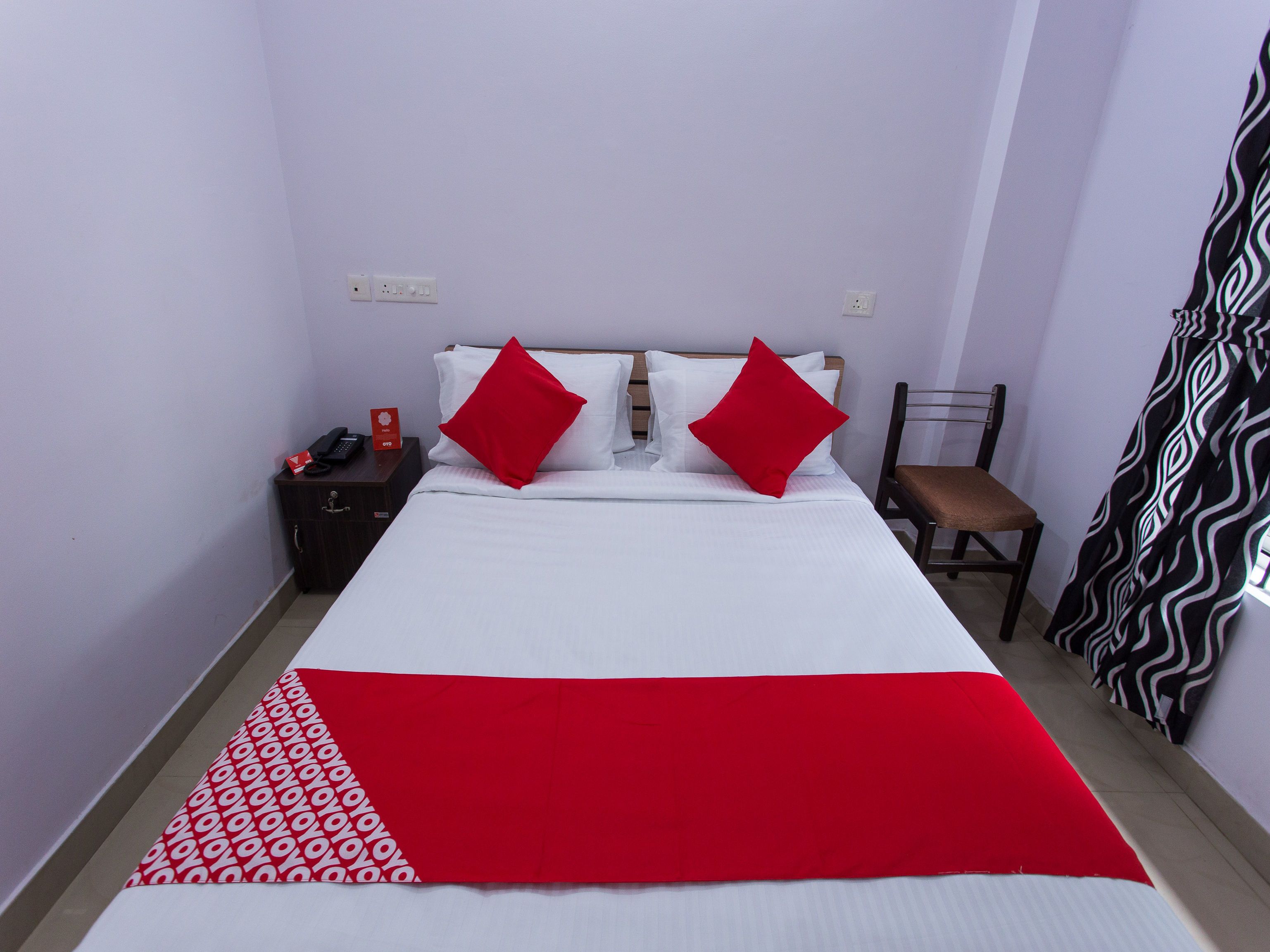 classic room | soundproofing, free wifi, bed sheets