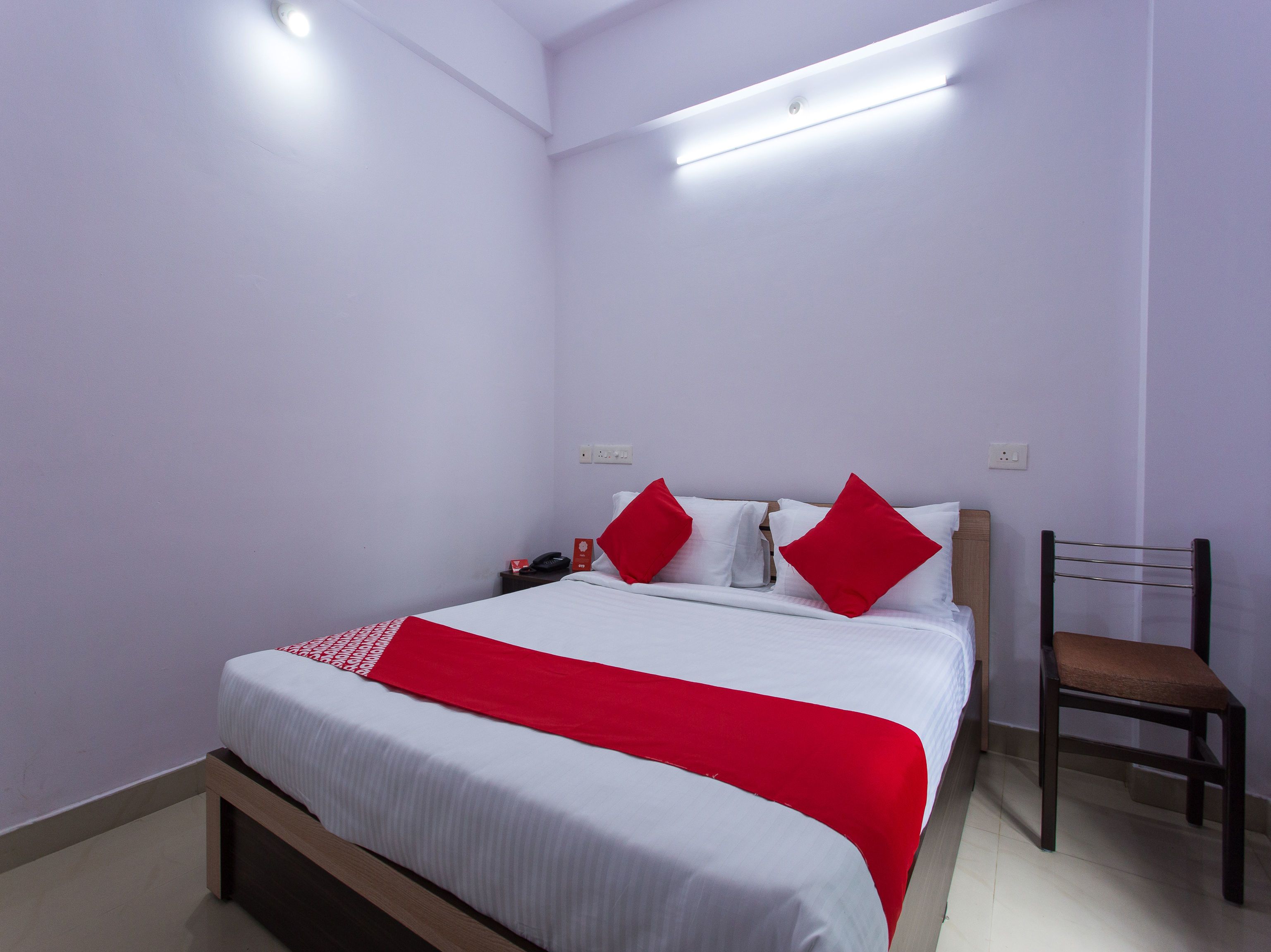 classic room | soundproofing, free wifi, bed sheets