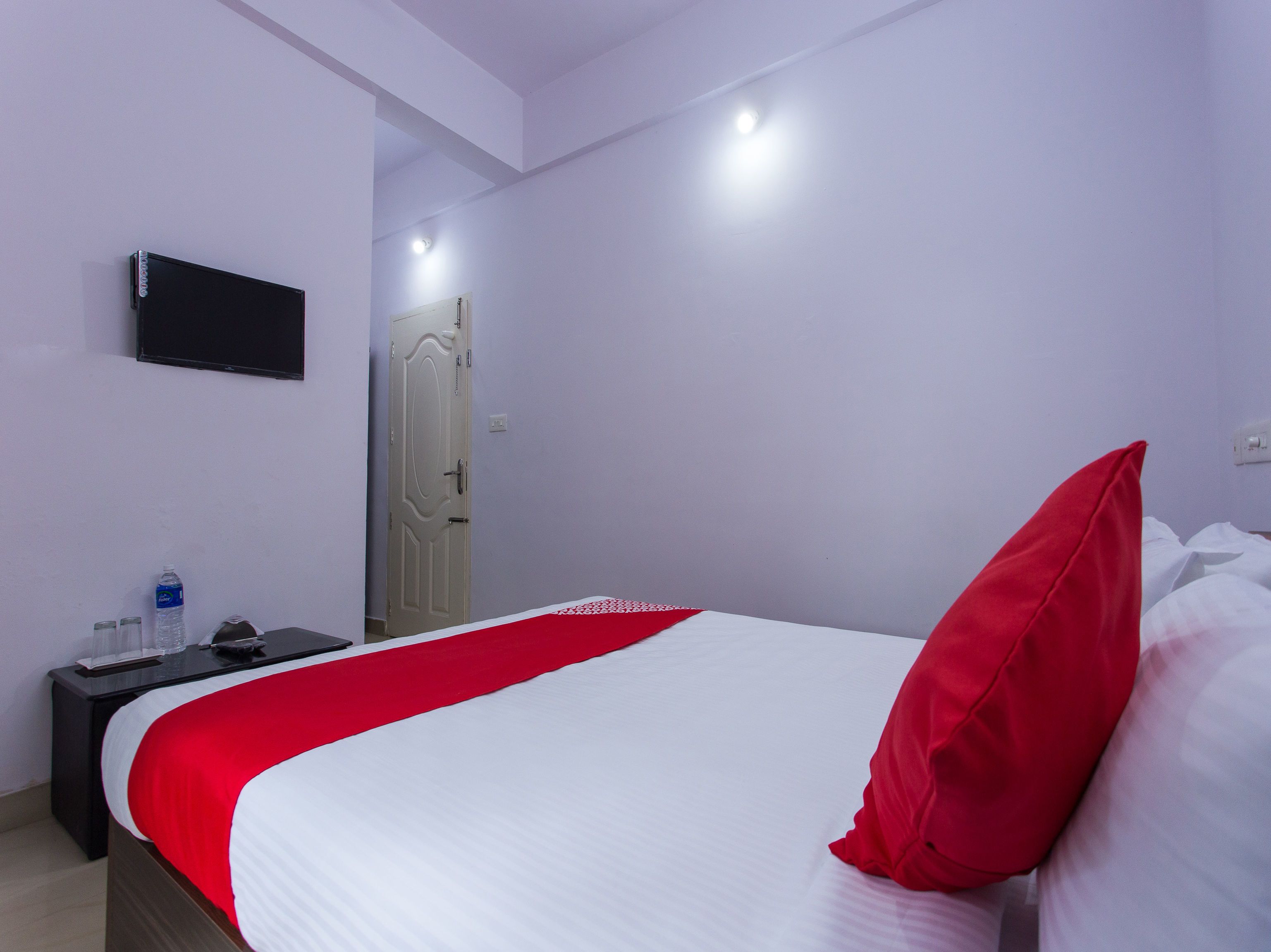 classic room | soundproofing, free wifi, bed sheets