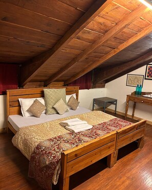 Premium Family Room | Iron/ironing board, free WiFi, bed sheets - Frozen Woods Resorts (Kosiyakutoli)