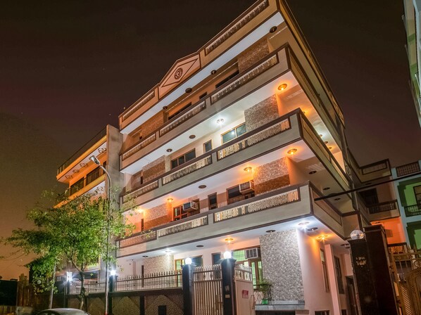 Front of property – evening/night