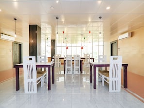 Dining - Hotel Prime Hotel (Greater Noida)