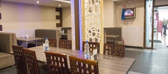 札格纳特神庙酒店